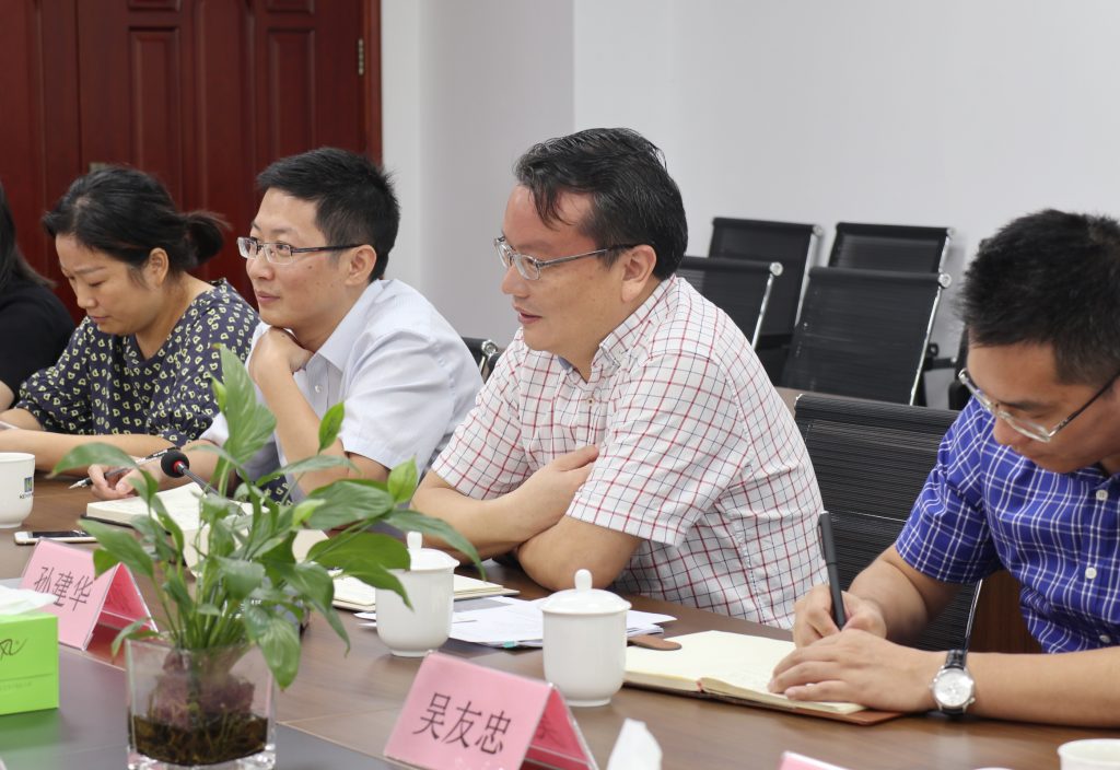 寧波國家高新區黨工委書記、管委會主任黃利琴一行蒞臨公司調研指導