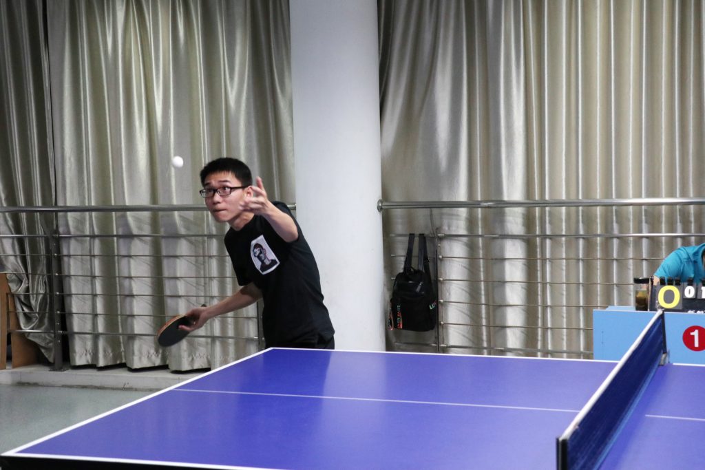 公司榮獲高新區建協“九峰杯”乒乓球聯誼賽團體亞軍