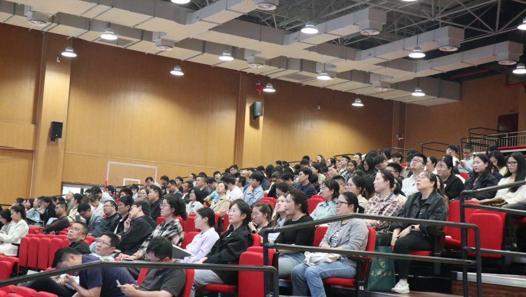 資訊動態 | 明紀知法筑防線 廉潔自律樹新風——科信組織員工參加新明街道“紀法聯動進兩新”集中專題授課暨黨員輪訓