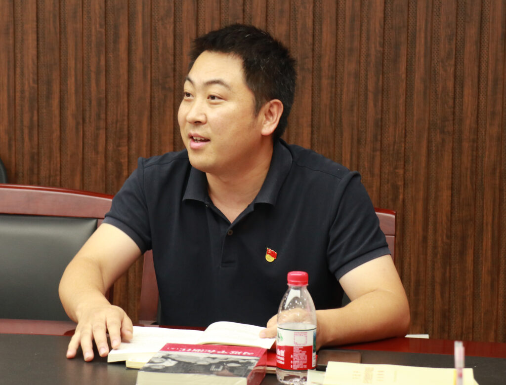 迎七一讀經典 聯建聚合力 | 科信聯合黨支部與新暉社區黨委共赴紅色書香之約